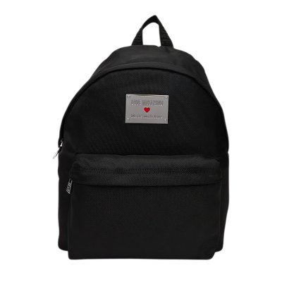 THE TRAVEL BACKPACK